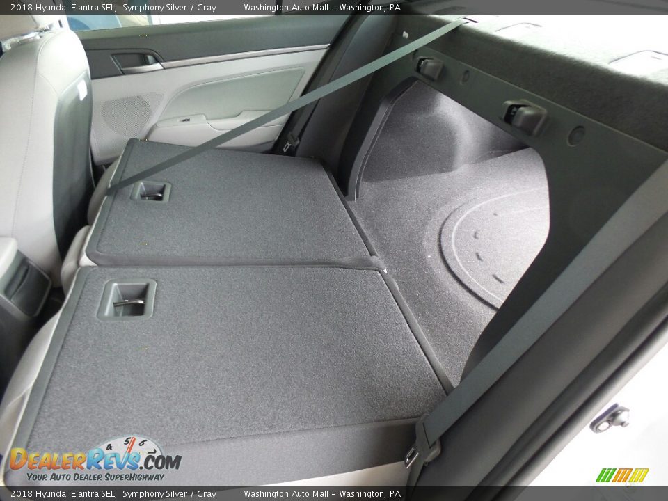 2018 Hyundai Elantra SEL Symphony Silver / Gray Photo #13