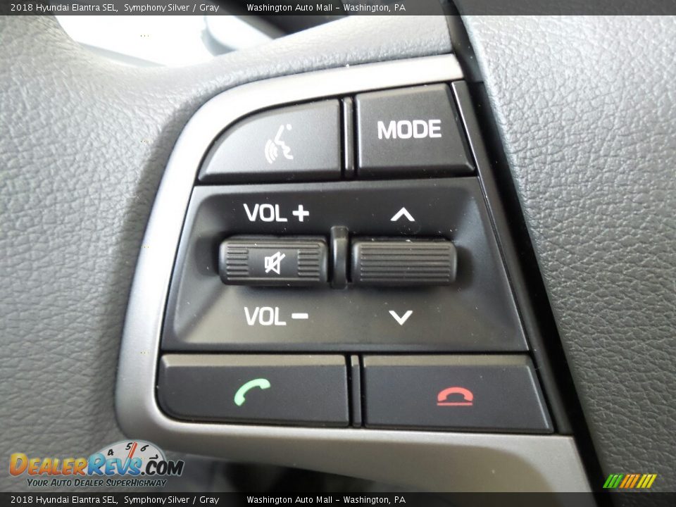 Controls of 2018 Hyundai Elantra SEL Photo #21
