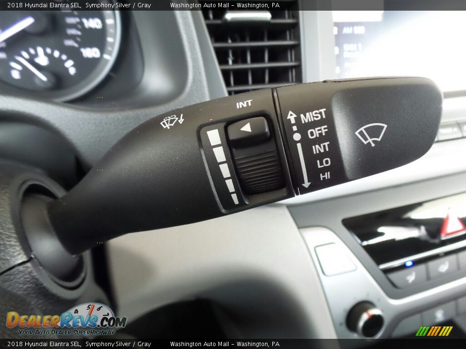 Controls of 2018 Hyundai Elantra SEL Photo #24
