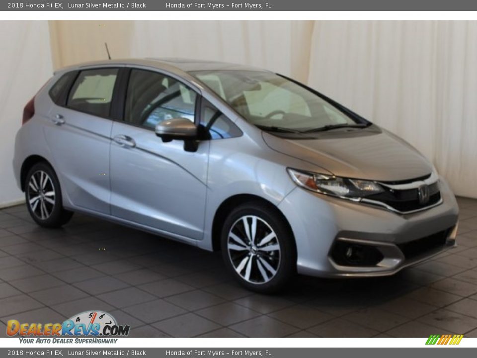 Front 3/4 View of 2018 Honda Fit EX Photo #2