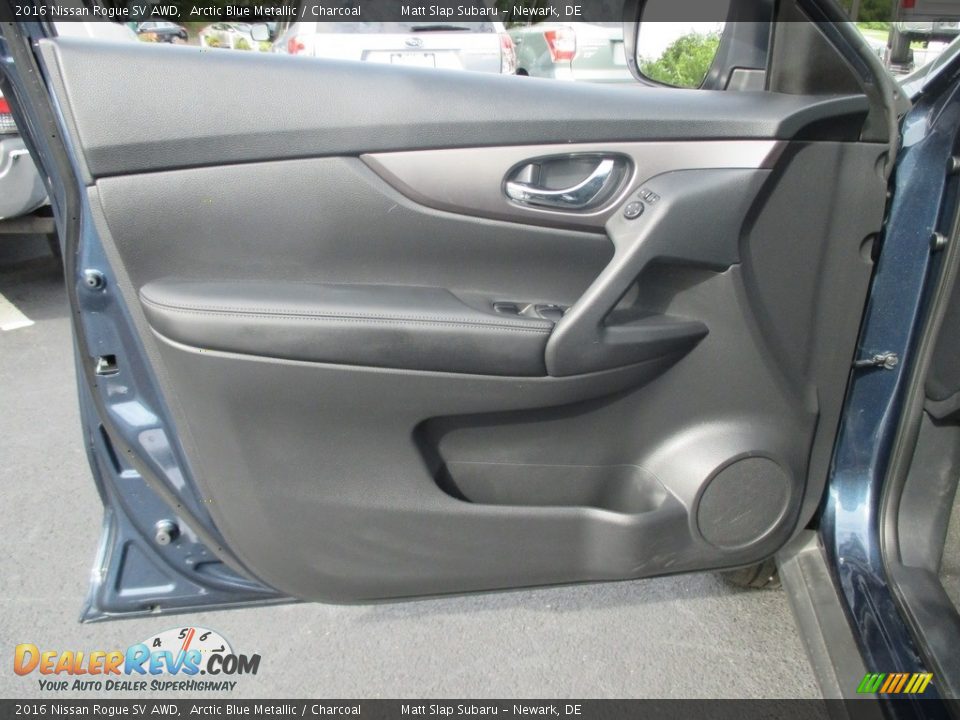 2016 Nissan Rogue SV AWD Arctic Blue Metallic / Charcoal Photo #12