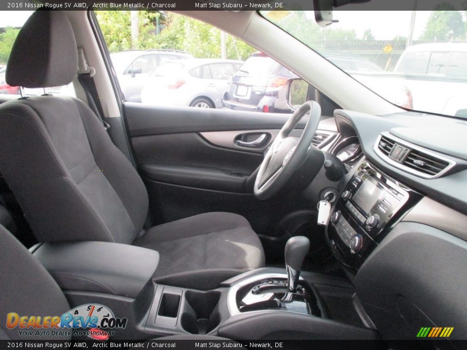 2016 Nissan Rogue SV AWD Arctic Blue Metallic / Charcoal Photo #15