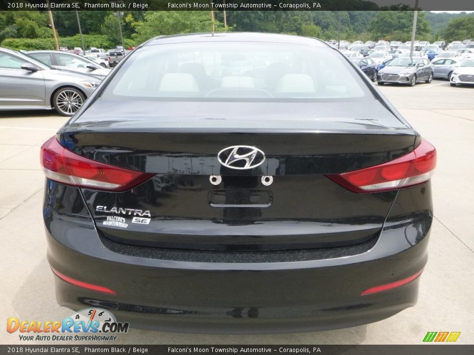 2018 Hyundai Elantra SE Phantom Black / Beige Photo #7