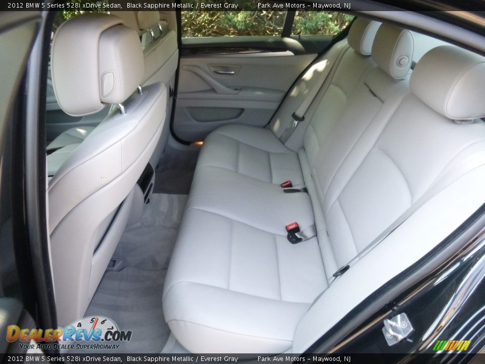 2012 BMW 5 Series 528i xDrive Sedan Black Sapphire Metallic / Everest Gray Photo #16