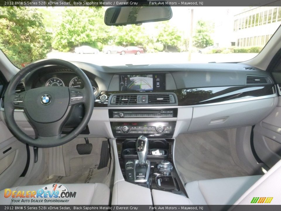 2012 BMW 5 Series 528i xDrive Sedan Black Sapphire Metallic / Everest Gray Photo #29