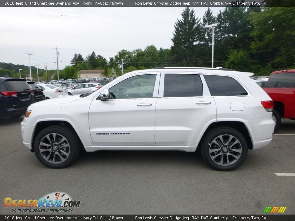 2018 Jeep Grand Cherokee Overland 4x4 Ivory Tri-Coat / Brown Photo #2