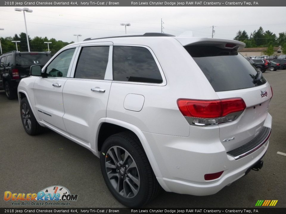 2018 Jeep Grand Cherokee Overland 4x4 Ivory Tri-Coat / Brown Photo #3