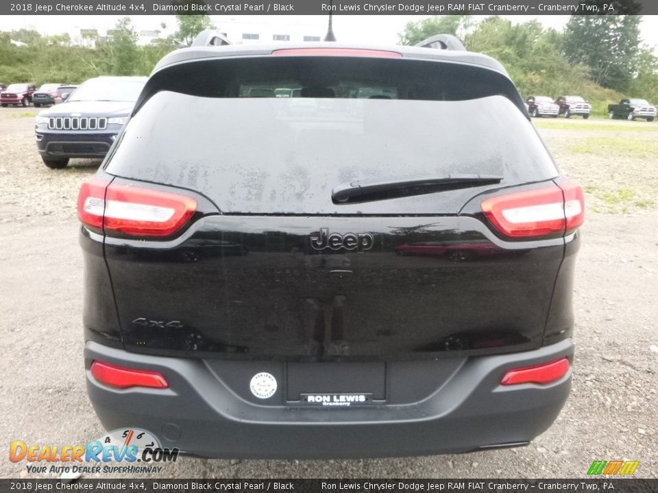 2018 Jeep Cherokee Altitude 4x4 Diamond Black Crystal Pearl / Black Photo #4