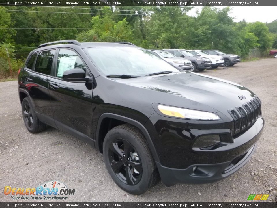 Front 3/4 View of 2018 Jeep Cherokee Altitude 4x4 Photo #7