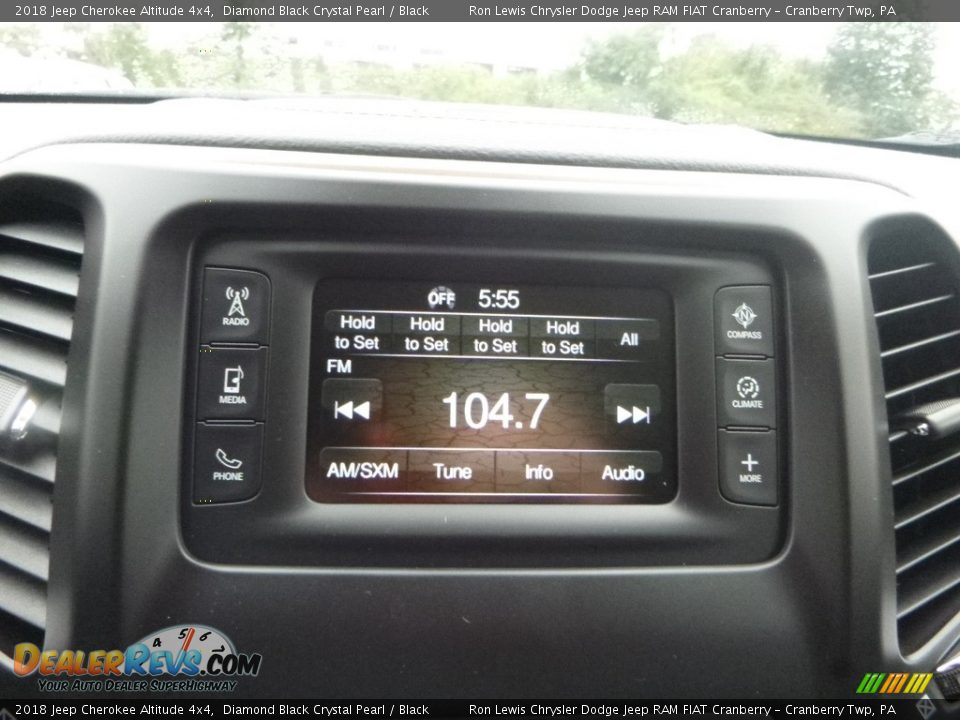 2018 Jeep Cherokee Altitude 4x4 Diamond Black Crystal Pearl / Black Photo #17