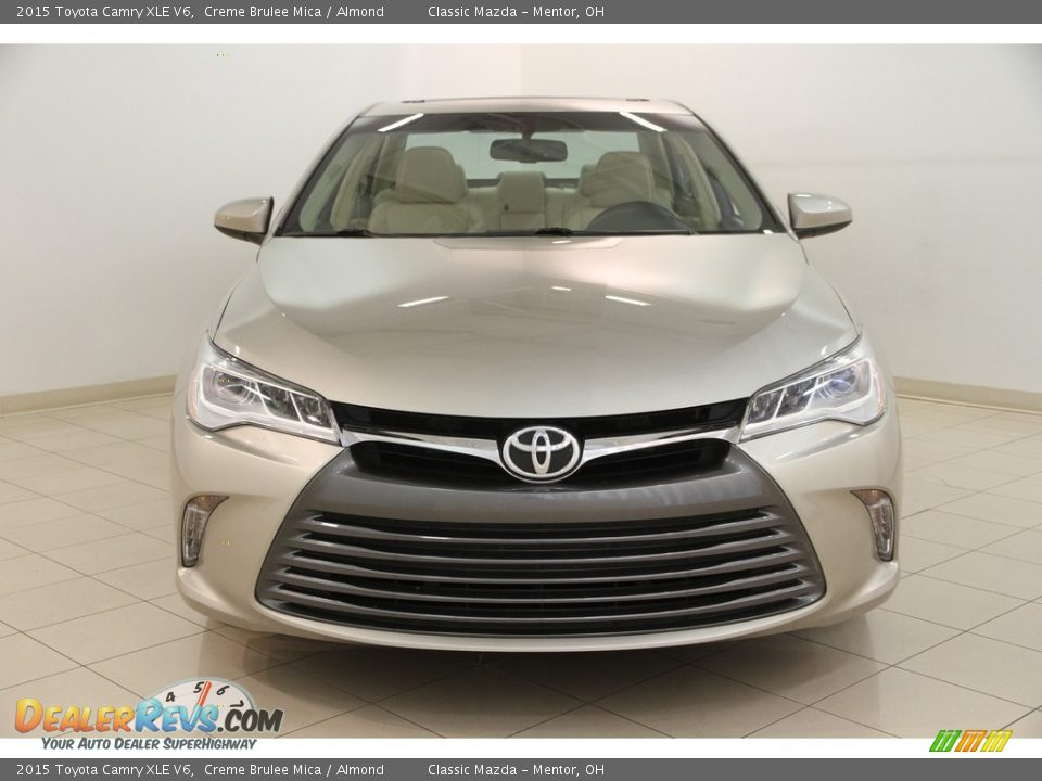 Creme Brulee Mica 2015 Toyota Camry XLE V6 Photo #2