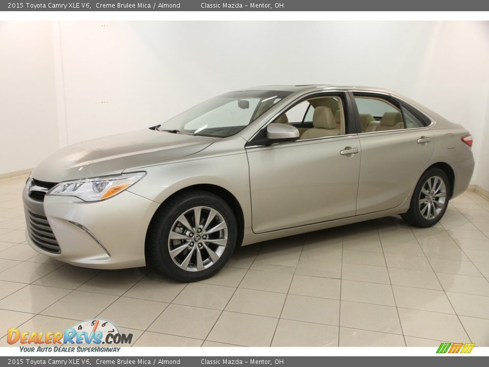 Creme Brulee Mica 2015 Toyota Camry XLE V6 Photo #3