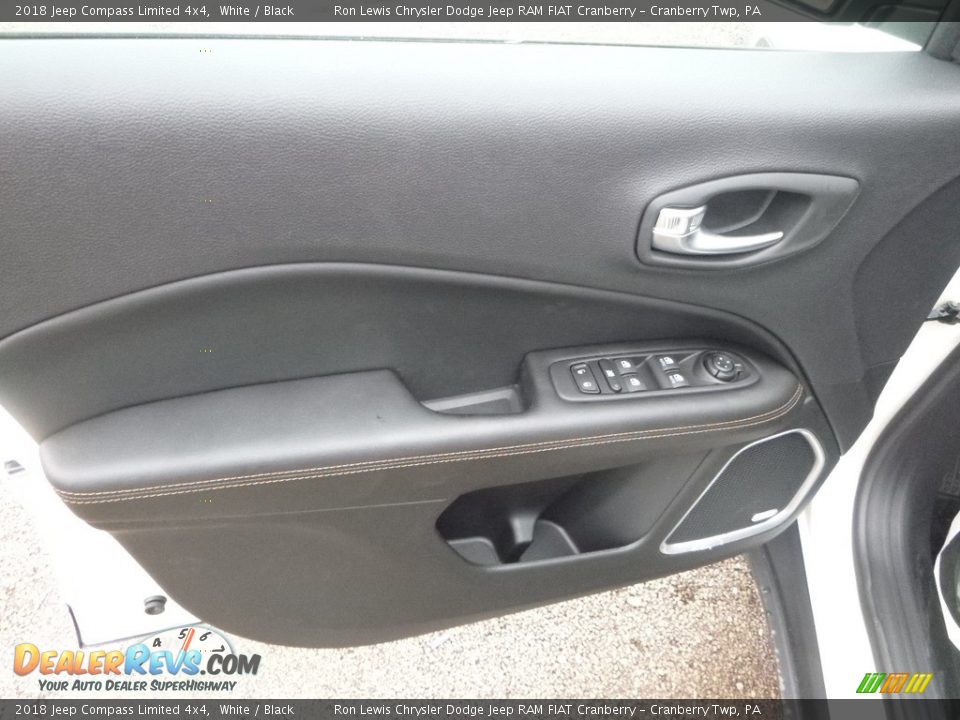 2018 Jeep Compass Limited 4x4 White / Black Photo #14