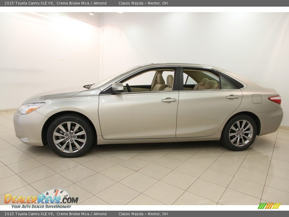 Creme Brulee Mica 2015 Toyota Camry XLE V6 Photo #4