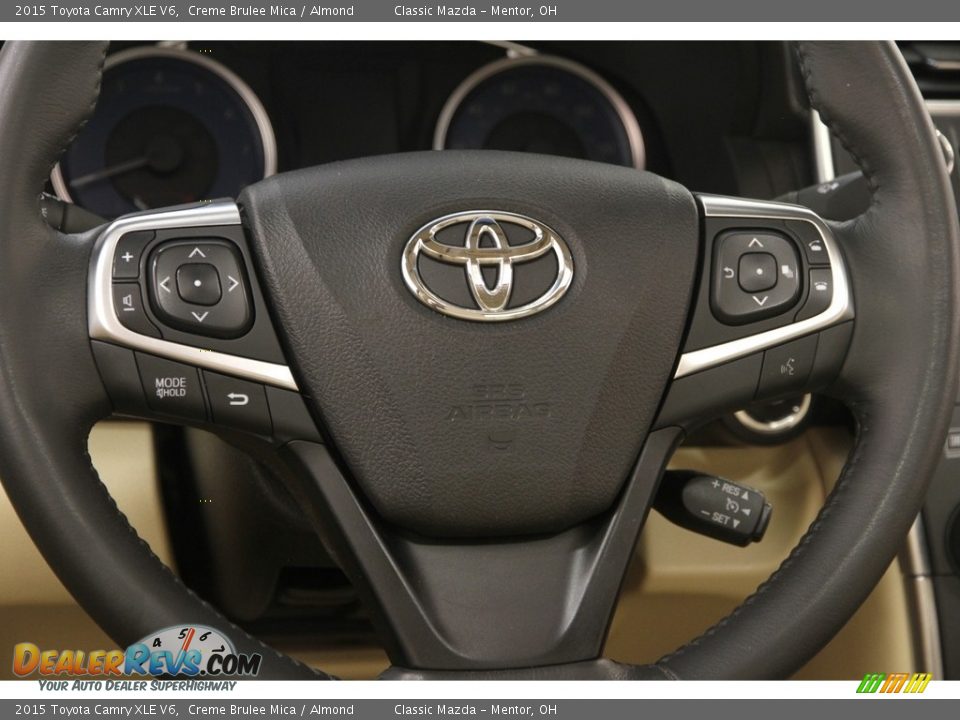 2015 Toyota Camry XLE V6 Steering Wheel Photo #10