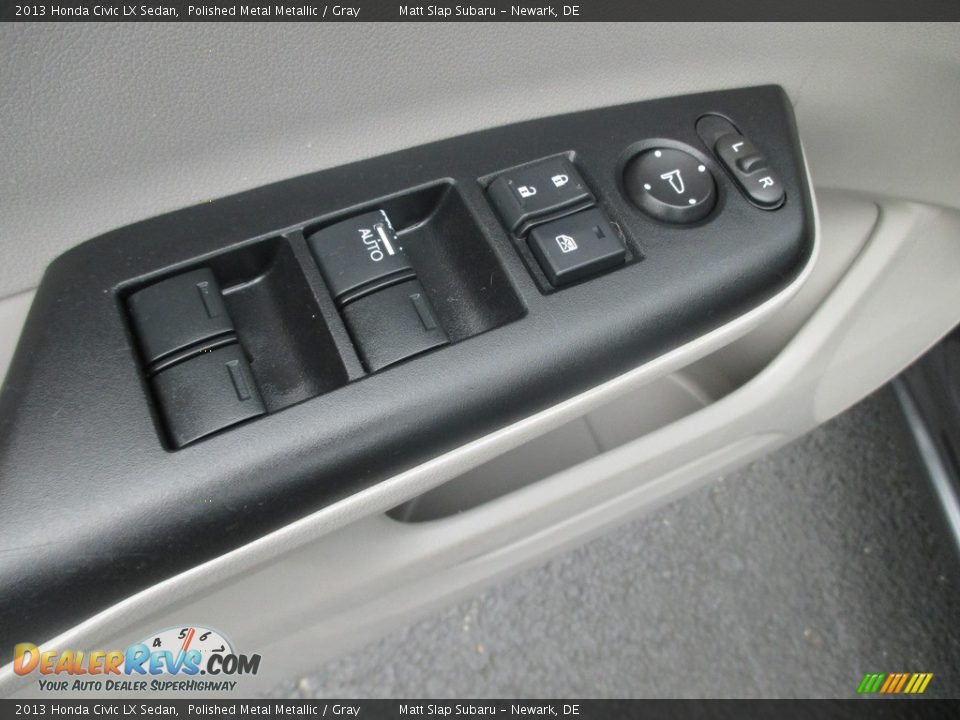 2013 Honda Civic LX Sedan Polished Metal Metallic / Gray Photo #15