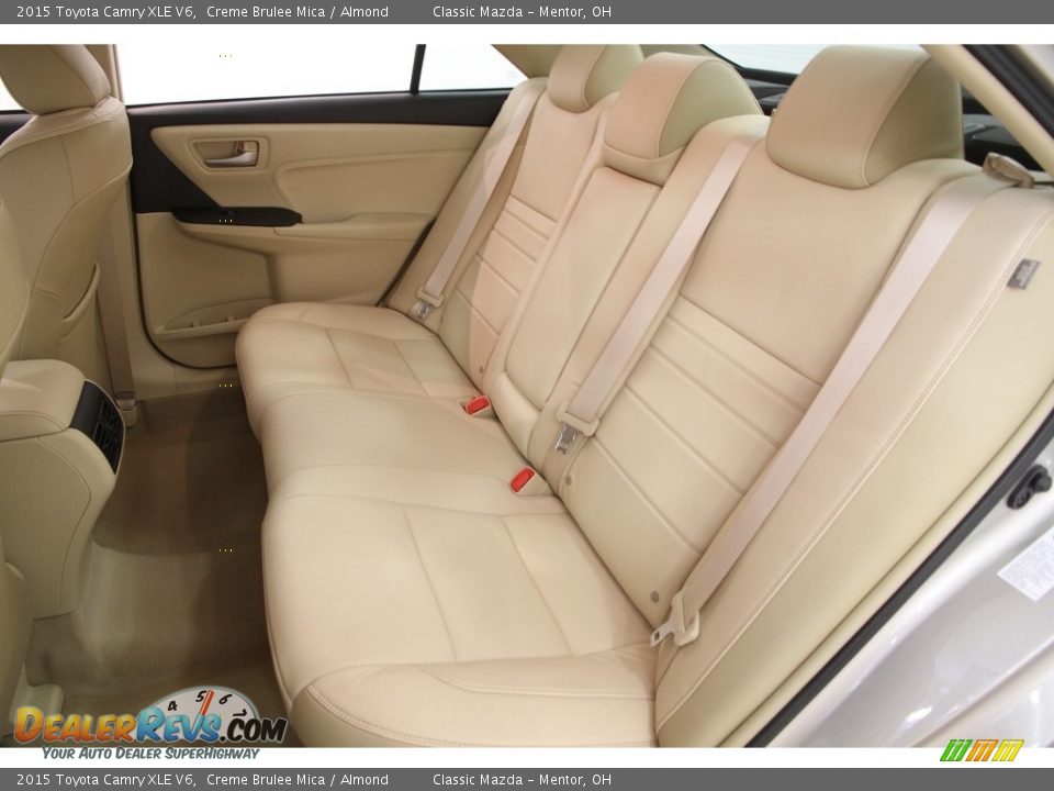 Rear Seat of 2015 Toyota Camry XLE V6 Photo #24