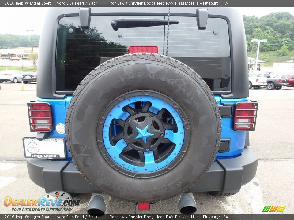 2016 Jeep Wrangler Sport Hydro Blue Pearl / Black Photo #4