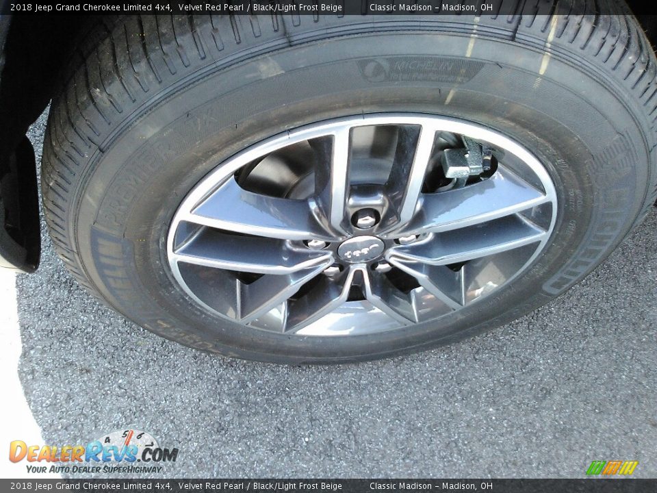 2018 Jeep Grand Cherokee Limited 4x4 Velvet Red Pearl / Black/Light Frost Beige Photo #2
