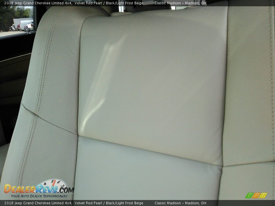 2018 Jeep Grand Cherokee Limited 4x4 Velvet Red Pearl / Black/Light Frost Beige Photo #8