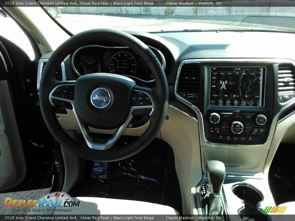 2018 Jeep Grand Cherokee Limited 4x4 Velvet Red Pearl / Black/Light Frost Beige Photo #9