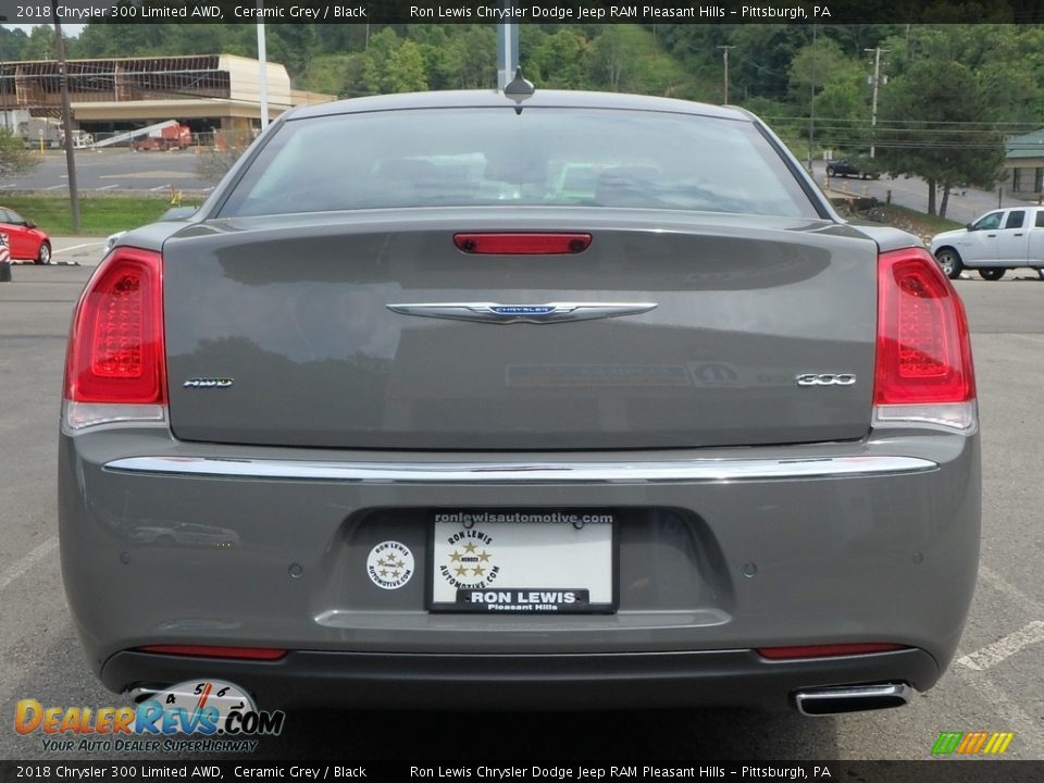2018 Chrysler 300 Limited AWD Ceramic Grey / Black Photo #4