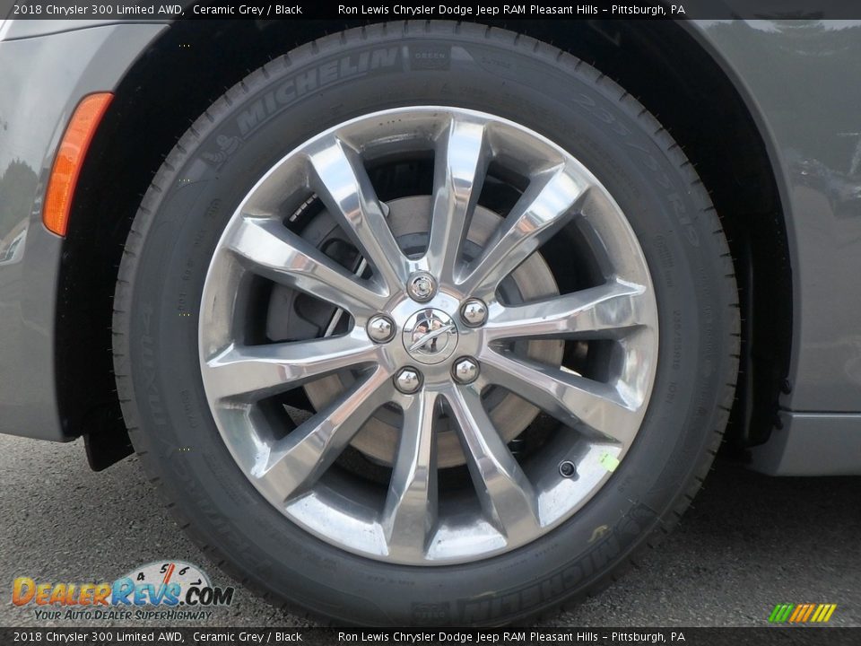 2018 Chrysler 300 Limited AWD Ceramic Grey / Black Photo #9