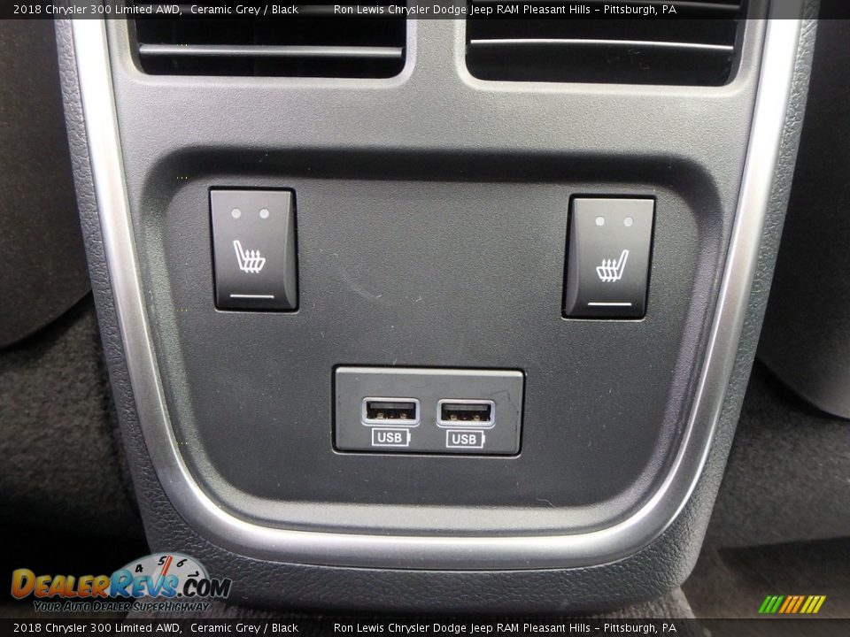 2018 Chrysler 300 Limited AWD Ceramic Grey / Black Photo #12