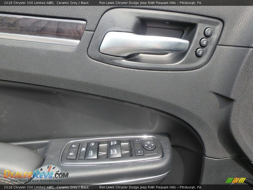2018 Chrysler 300 Limited AWD Ceramic Grey / Black Photo #14