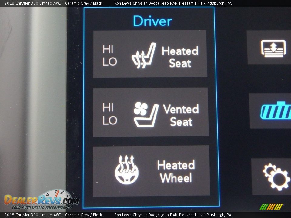 2018 Chrysler 300 Limited AWD Ceramic Grey / Black Photo #19