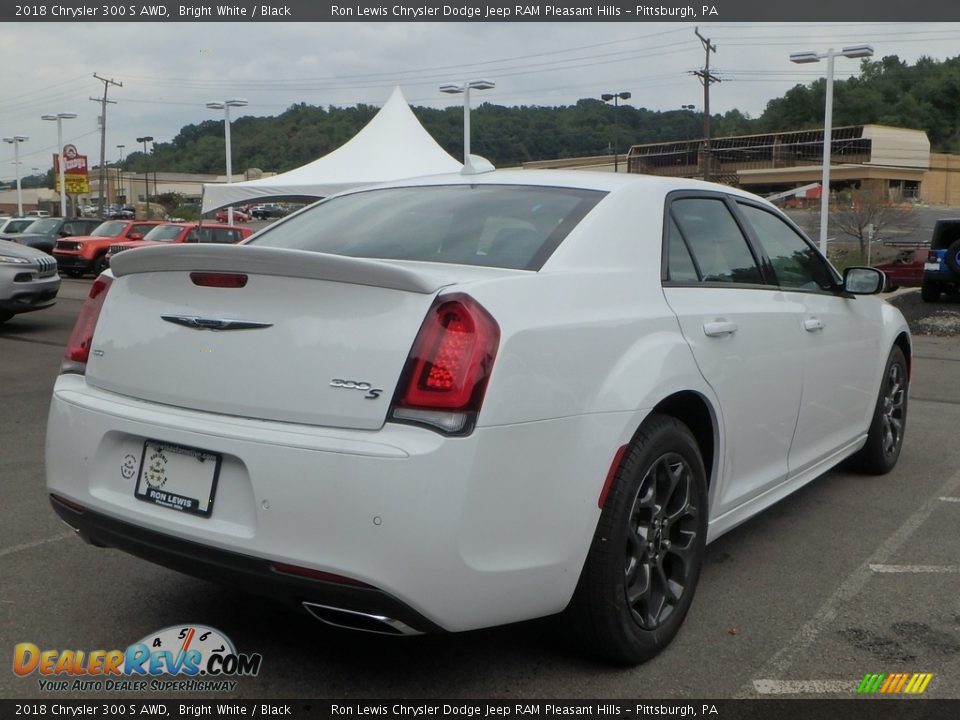 2018 Chrysler 300 S AWD Bright White / Black Photo #5