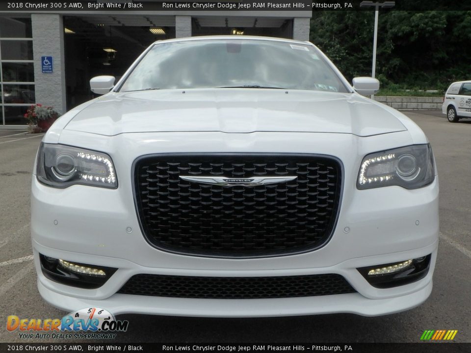 2018 Chrysler 300 S AWD Bright White / Black Photo #8