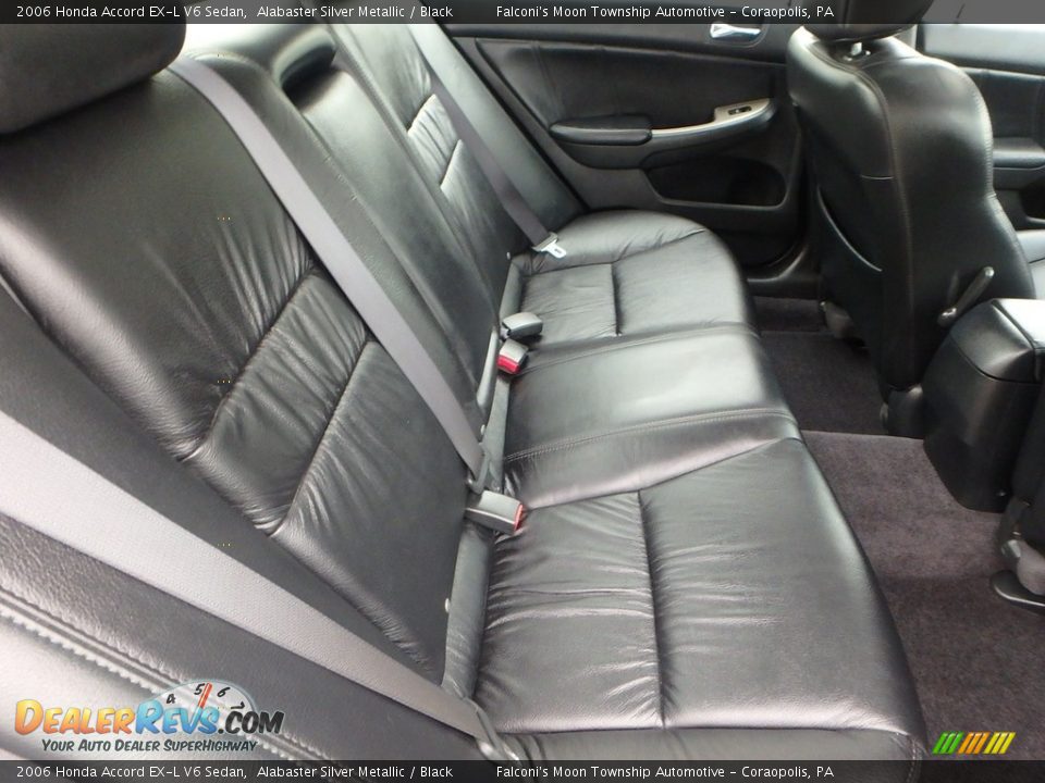 2006 Honda Accord EX-L V6 Sedan Alabaster Silver Metallic / Black Photo #14