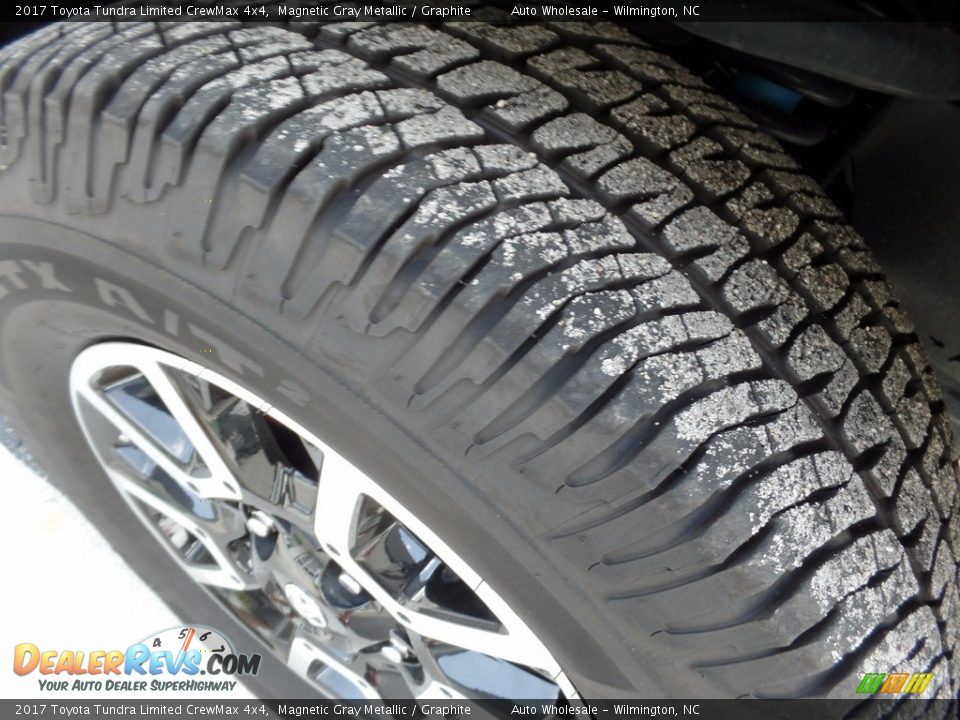 2017 Toyota Tundra Limited CrewMax 4x4 Magnetic Gray Metallic / Graphite Photo #8