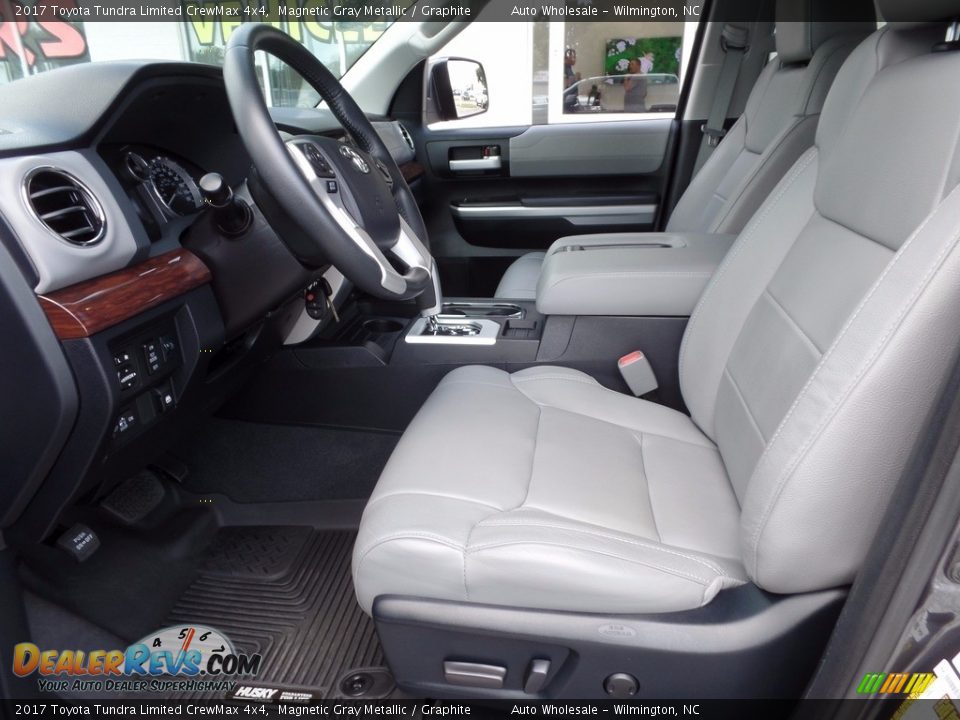 2017 Toyota Tundra Limited CrewMax 4x4 Magnetic Gray Metallic / Graphite Photo #11