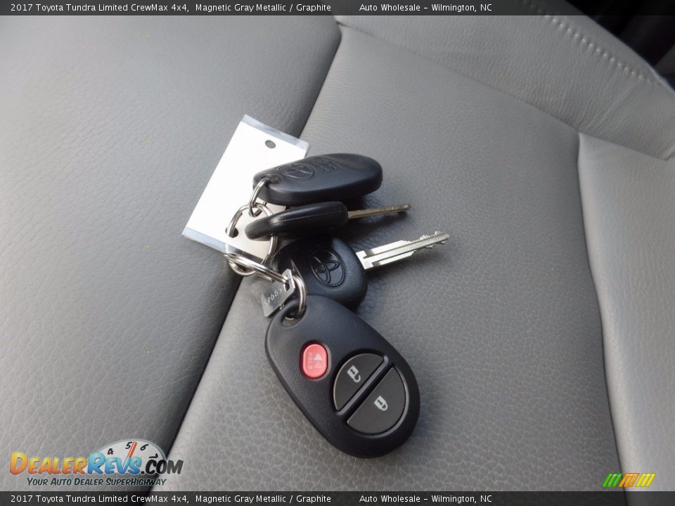 2017 Toyota Tundra Limited CrewMax 4x4 Magnetic Gray Metallic / Graphite Photo #20