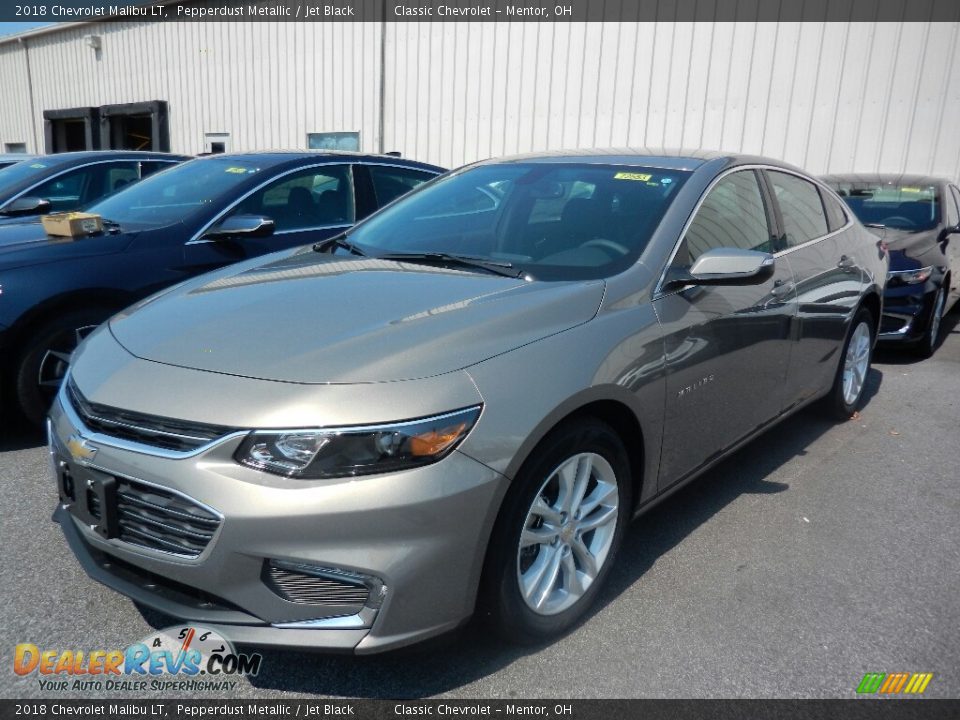 2018 Chevrolet Malibu LT Pepperdust Metallic / Jet Black Photo #1