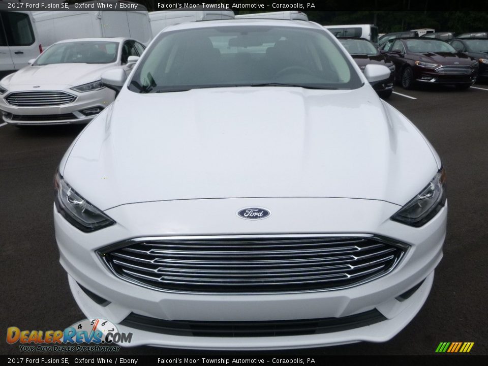 2017 Ford Fusion SE Oxford White / Ebony Photo #4