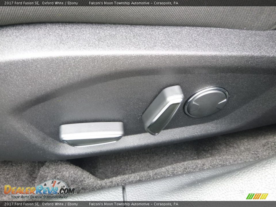 2017 Ford Fusion SE Oxford White / Ebony Photo #13