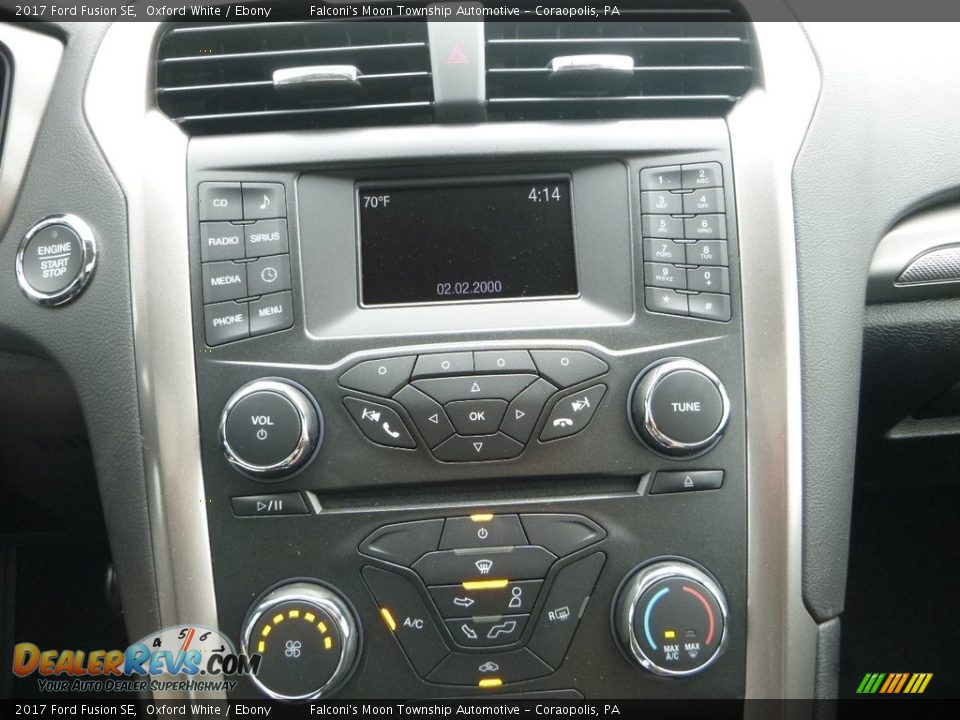 2017 Ford Fusion SE Oxford White / Ebony Photo #14