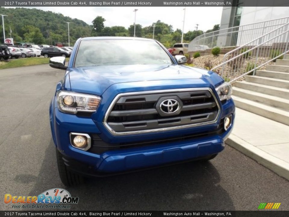 2017 Toyota Tacoma Limited Double Cab 4x4 Blazing Blue Pearl / Limited Hickory Photo #4