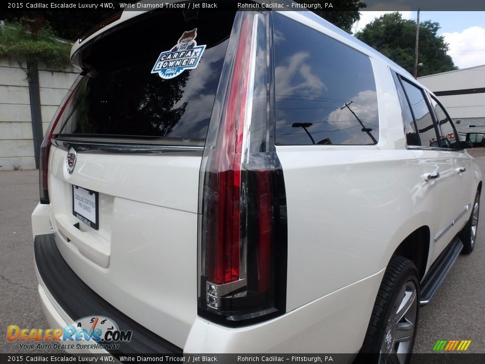 2015 Cadillac Escalade Luxury 4WD White Diamond Tricoat / Jet Black Photo #11