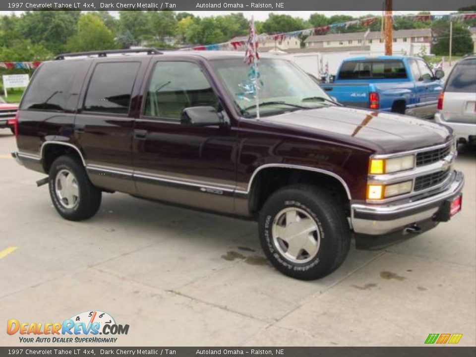 1997 Chevrolet Tahoe LT 4x4 Dark Cherry Metallic / Tan Photo #10