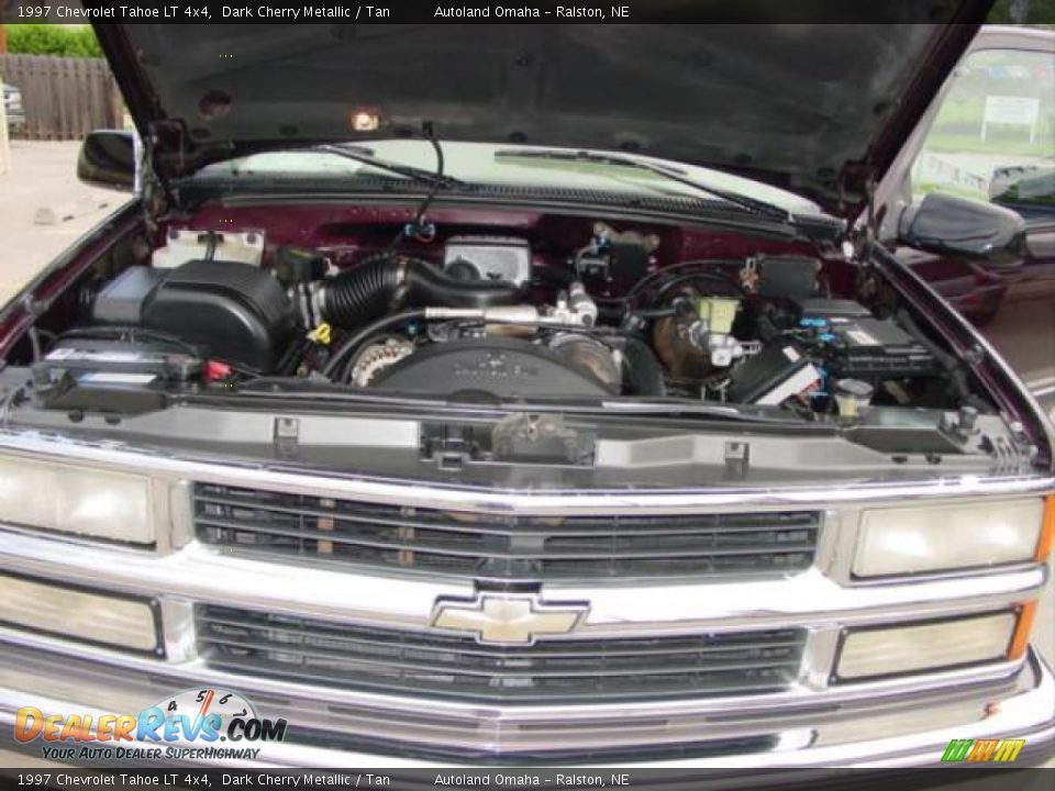 1997 Chevrolet Tahoe LT 4x4 Dark Cherry Metallic / Tan Photo #13