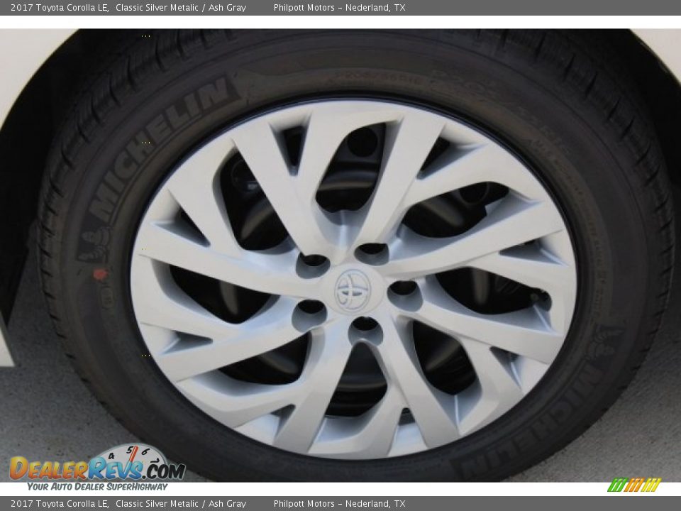 2017 Toyota Corolla LE Classic Silver Metalic / Ash Gray Photo #5