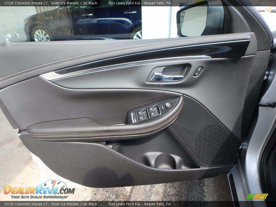 Door Panel of 2018 Chevrolet Impala LT Photo #13