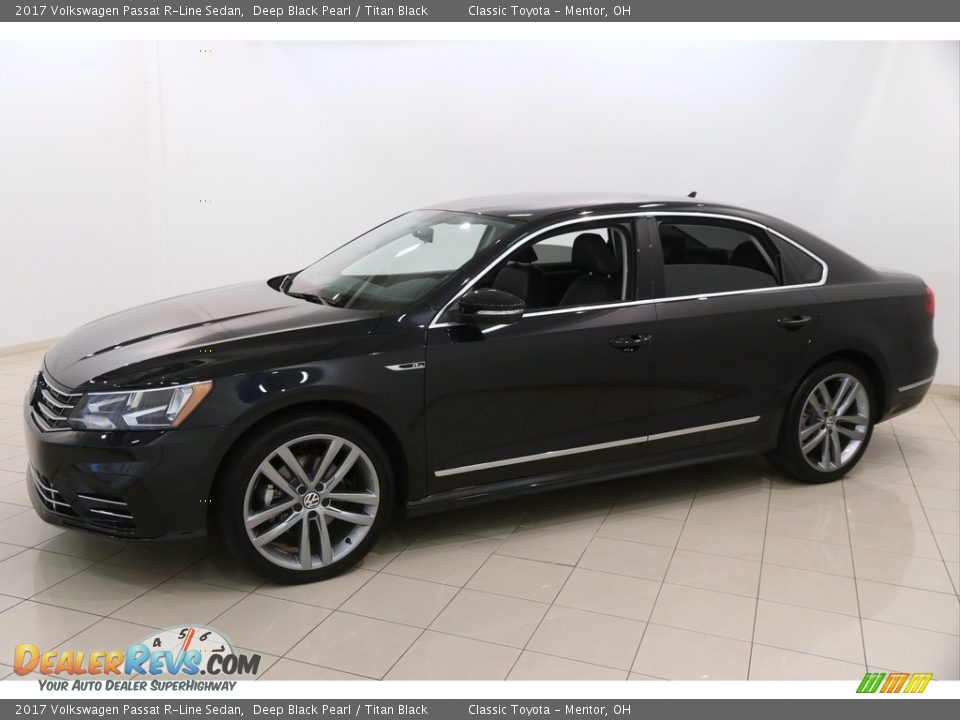 2017 Volkswagen Passat R-Line Sedan Deep Black Pearl / Titan Black Photo #3