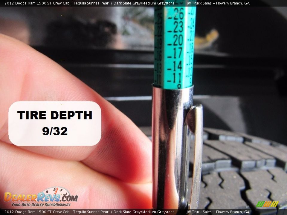 2012 Dodge Ram 1500 ST Crew Cab Tequila Sunrise Pearl / Dark Slate Gray/Medium Graystone Photo #26