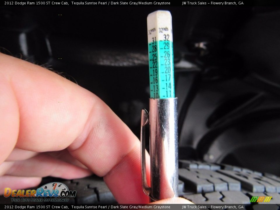 2012 Dodge Ram 1500 ST Crew Cab Tequila Sunrise Pearl / Dark Slate Gray/Medium Graystone Photo #28