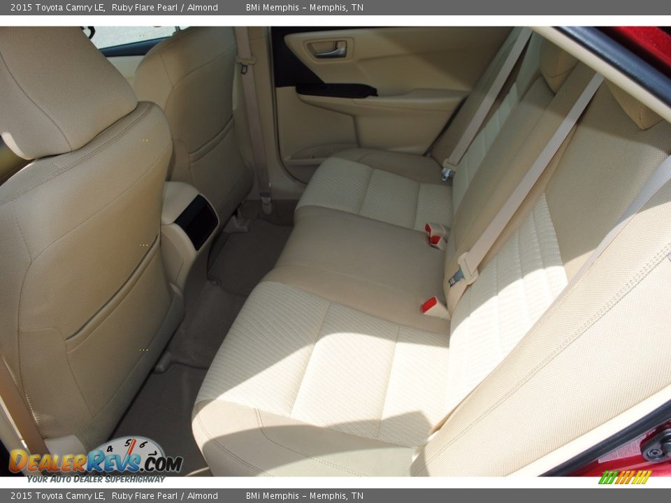 2015 Toyota Camry LE Ruby Flare Pearl / Almond Photo #22